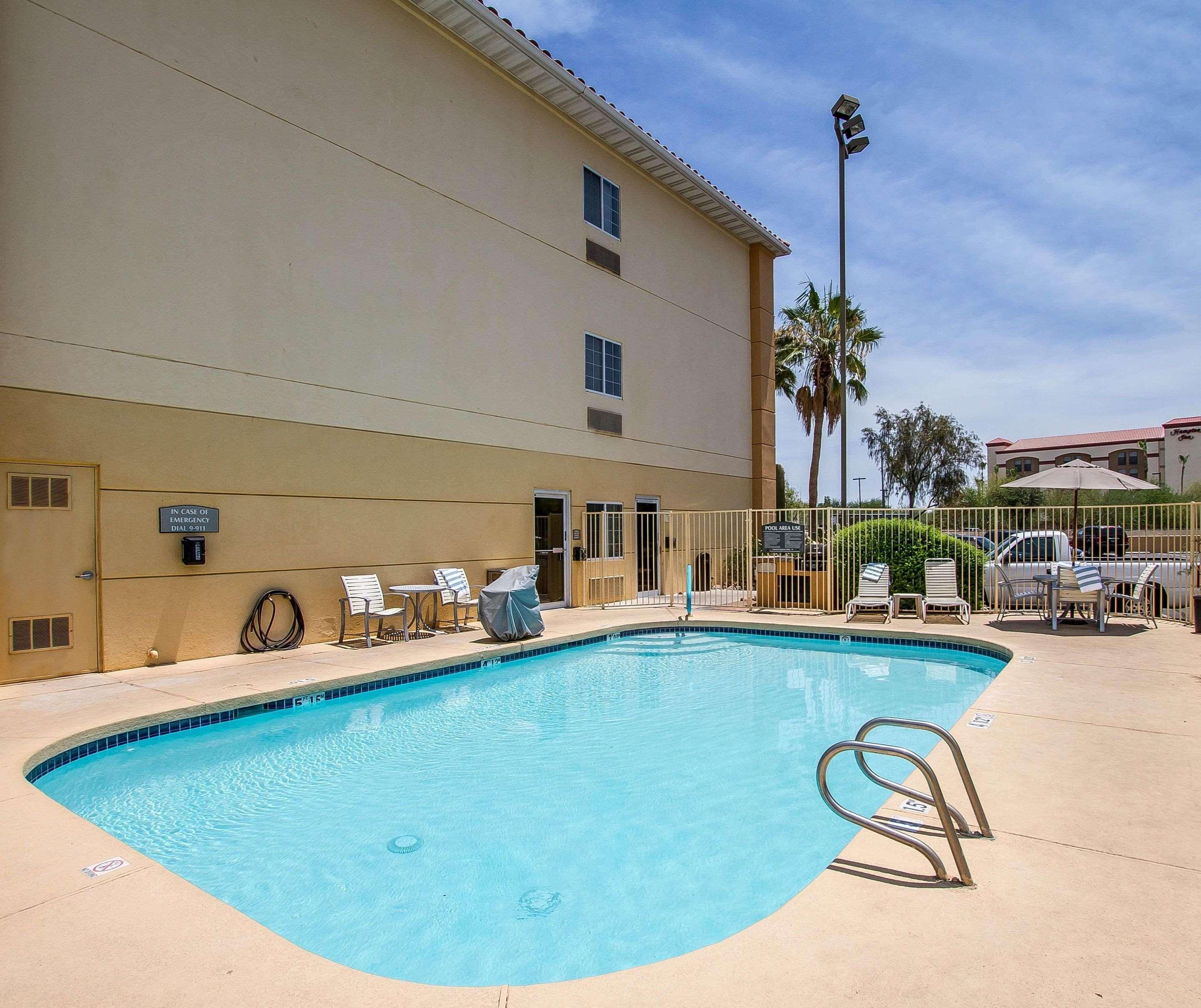 Comfort Suites Peoria Sports Complex Εξωτερικό φωτογραφία
