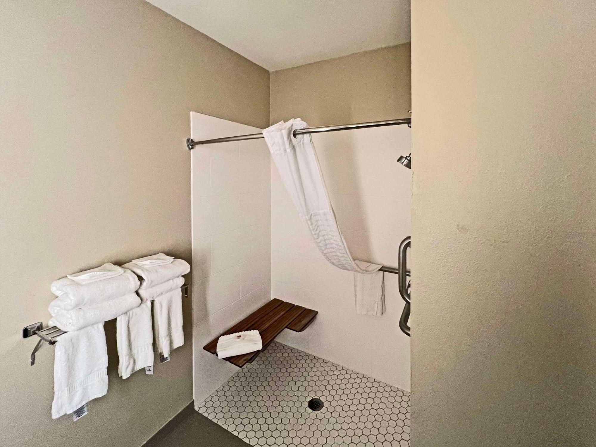 Comfort Suites Peoria Sports Complex Εξωτερικό φωτογραφία