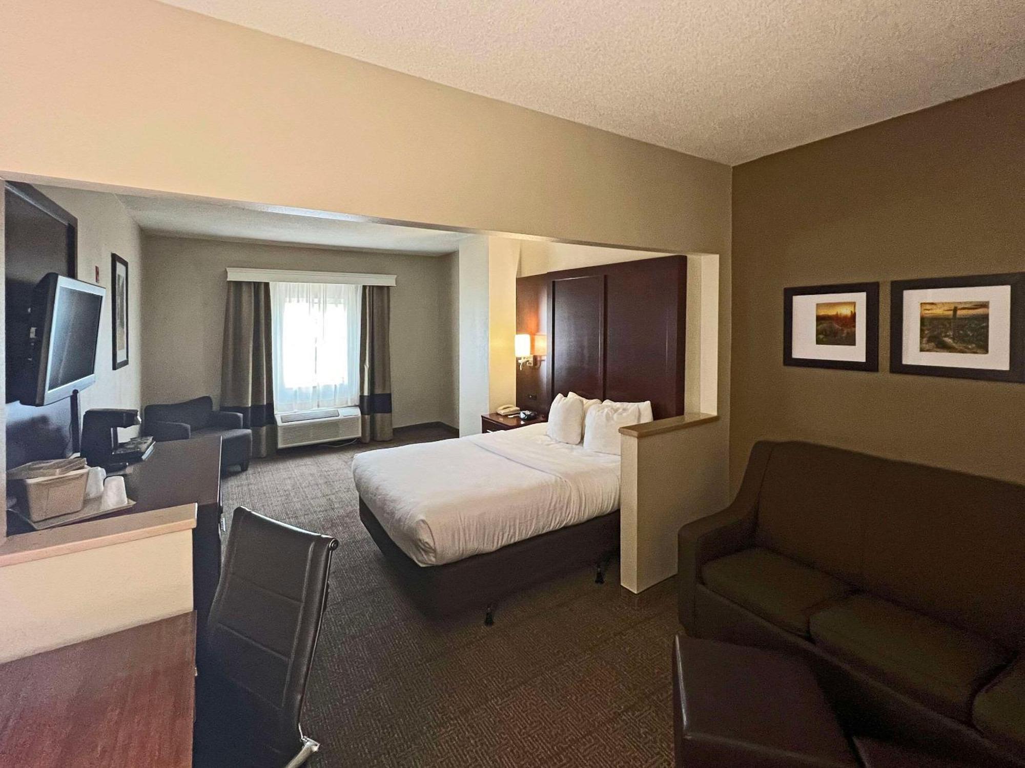 Comfort Suites Peoria Sports Complex Εξωτερικό φωτογραφία
