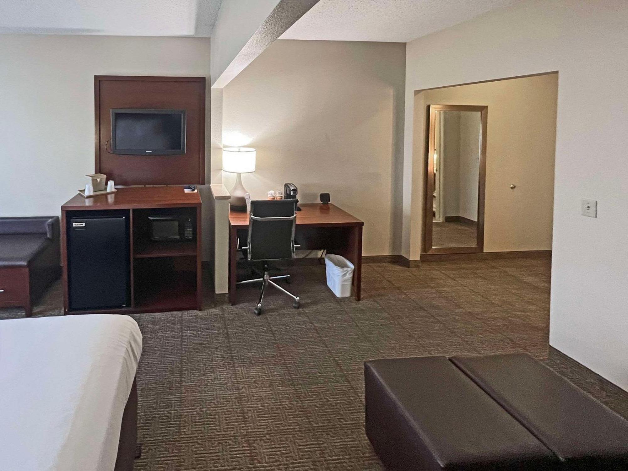 Comfort Suites Peoria Sports Complex Εξωτερικό φωτογραφία