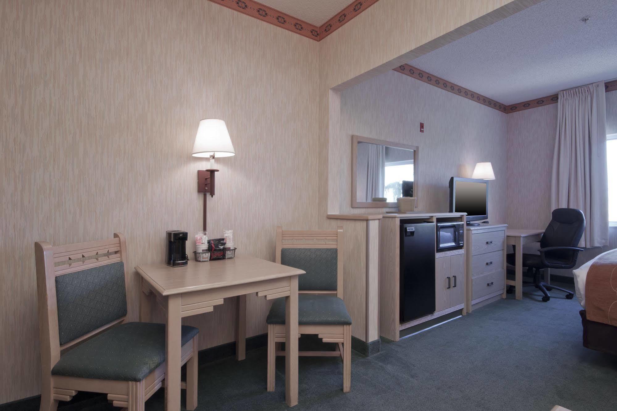 Comfort Suites Peoria Sports Complex Εξωτερικό φωτογραφία