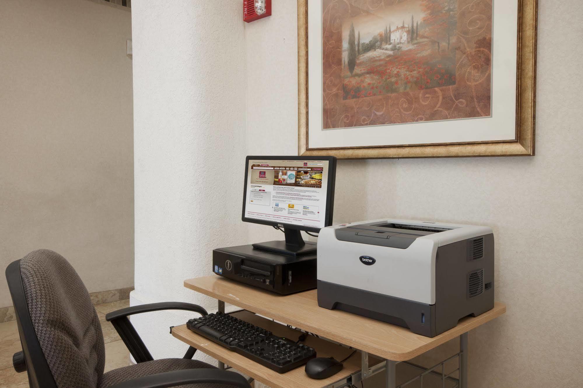 Comfort Suites Peoria Sports Complex Εξωτερικό φωτογραφία